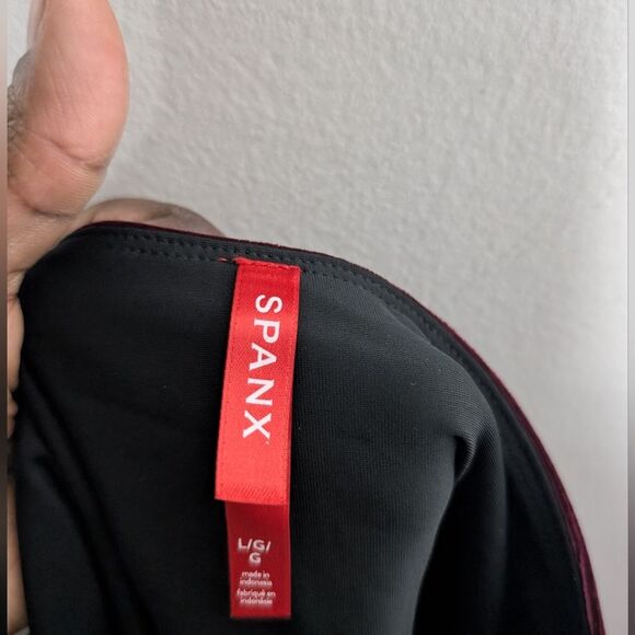 Spanx Velvet Leggings Burgundy Red 2070 Sz L - Picture 7 of 10